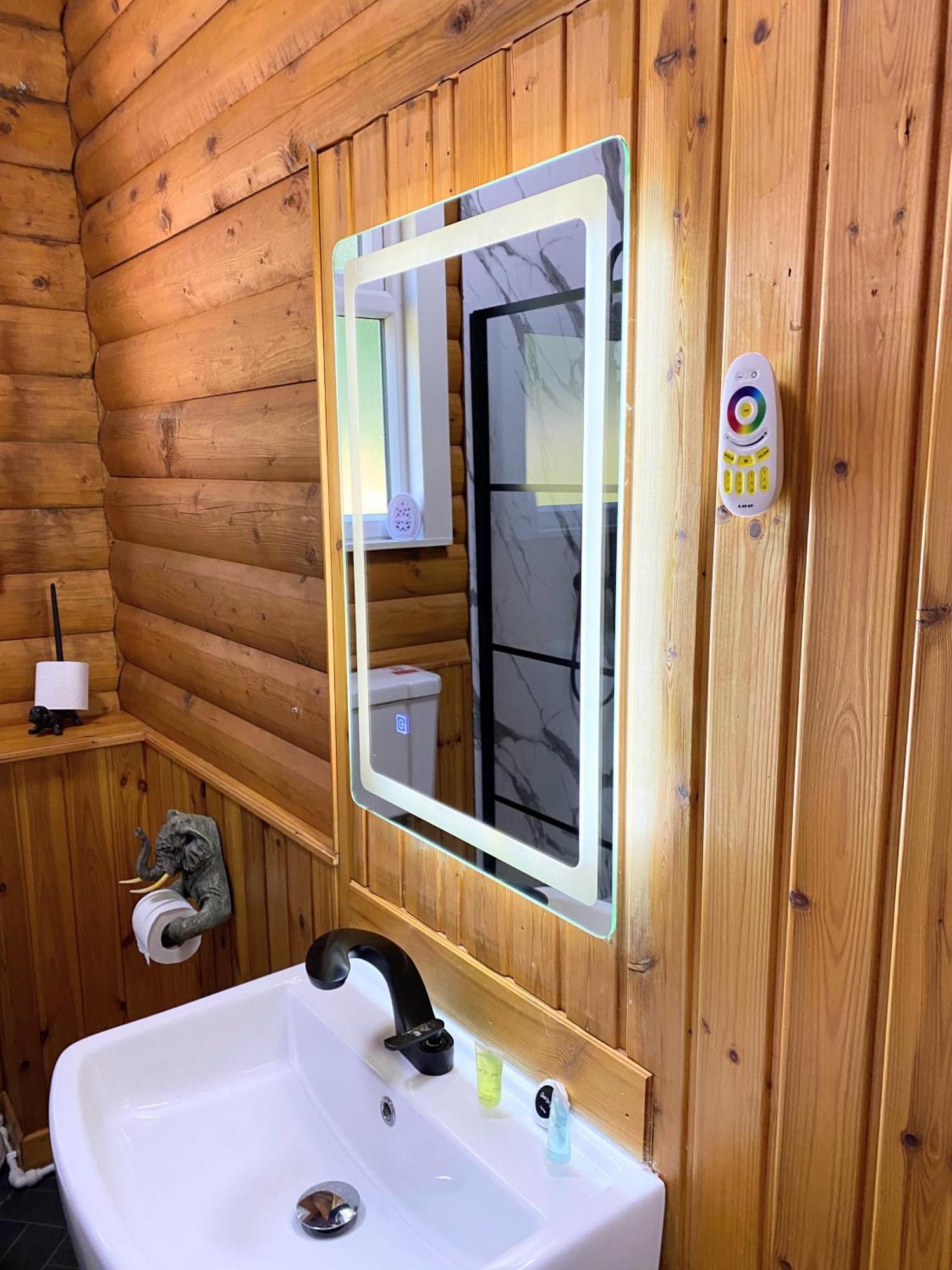 Kaoglen Squirrel Drey-Hot Tub-Pet Friendly-Perth Villa Balnald Exterior photo